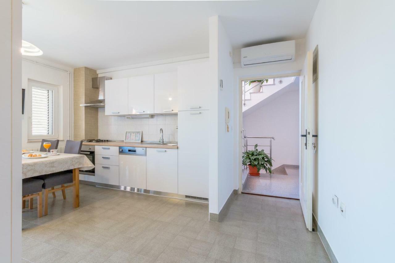 Apartment La Mare Stobrec Exterior photo