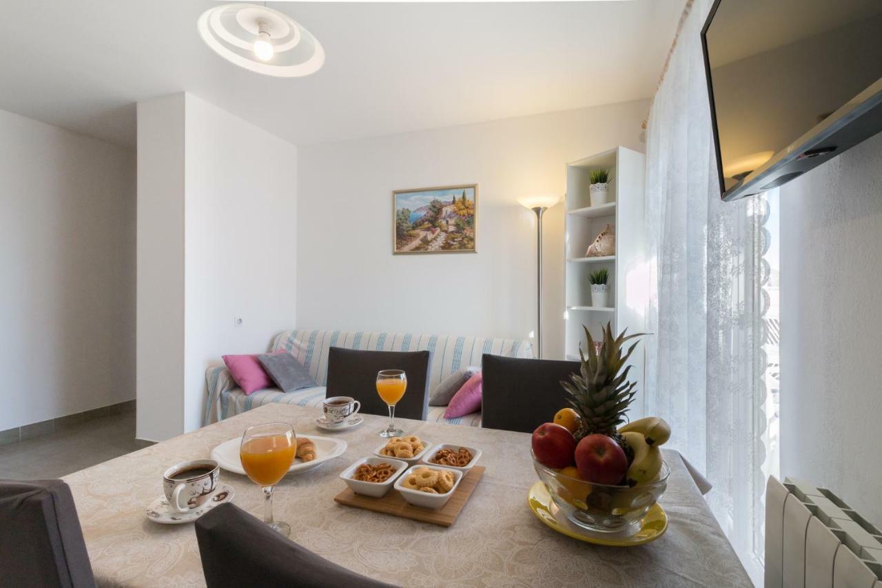 Apartment La Mare Stobrec Exterior photo